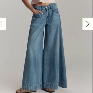 Pilcro Super Flare Jeans in Classic Blue Size 25